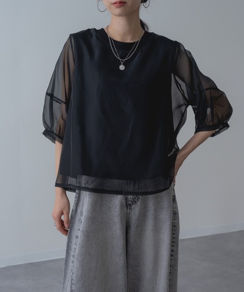 refinedworks(リファインドワークス)の「【refinedworks】ランタン袖 シアートップス(Tシャツ/カットソー・レディース・ブラウン/ホワイト/ブラック・FREE)」の2枚目の写真