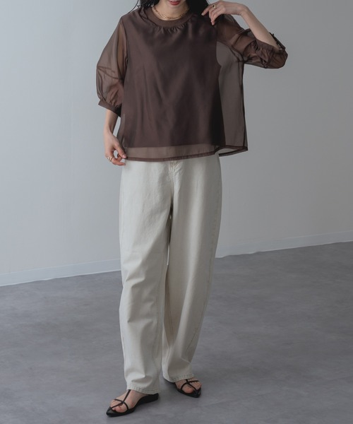 refinedworks(リファインドワークス)の「【refinedworks】ランタン袖 シアートップス(Tシャツ/カットソー・レディース・ブラウン/ホワイト/ブラック・FREE)」の6枚目の写真