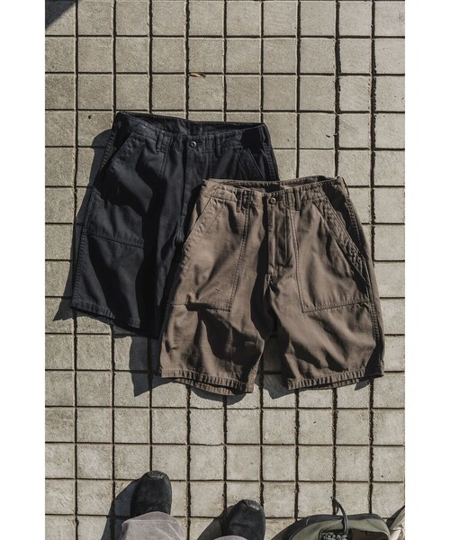 BEAMS PLUS（ビームスプラス）の「MIL Utility Shorts Reversed Sateen（その他パンツ・メンズ・ブラック/オリーブ/グリーン/ネイビー・SMALL/MEDIUM/X-LARGE/LARGE）」の7枚目の写真