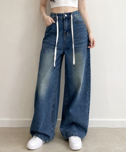 NANEA(ナネア)の「ヴィンテージウォッシュワイドバギーデニム(デニムパンツ・レディース・ブルー・MEDIUM/SMALL)」の8枚目の写真