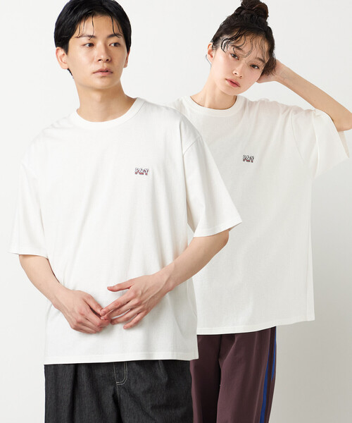 Purple&Yellow(パープルアンドイエロー)の「ワンポイントロゴ刺繍 半袖Tシャツ(Tシャツ/カットソー・メンズ・ホワイト/ブラック/サックスブルー/イエロー・SMALL/MEDIUM/LARGE)」の1枚目の写真