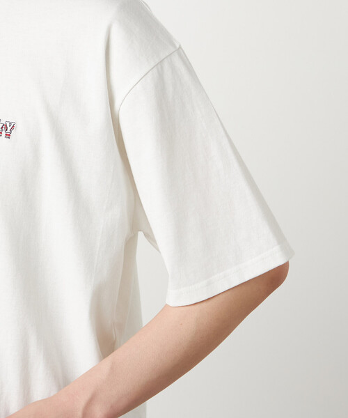 Purple&Yellow(パープルアンドイエロー)の「ワンポイントロゴ刺繍 半袖Tシャツ(Tシャツ/カットソー・メンズ・ホワイト/ブラック/サックスブルー/イエロー・SMALL/MEDIUM/LARGE)」の19枚目の写真