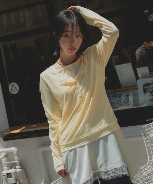 miette(ミエット)の「レイヤードライクヘンリーTシャツ(Tシャツ/カットソー・レディース・ライトイエロー/チャコール/ドット・FREE)」の4枚目の写真
