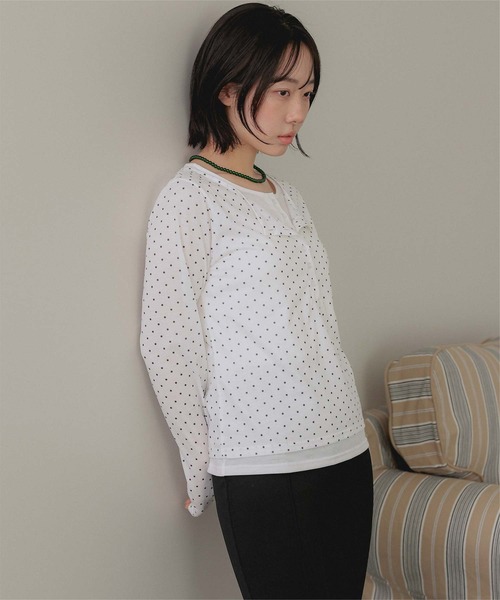 miette(ミエット)の「レイヤードライクヘンリーTシャツ(Tシャツ/カットソー・レディース・ライトイエロー/チャコール/ドット・FREE)」の10枚目の写真