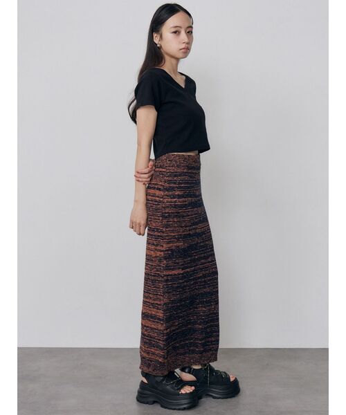 MURUA(ムルーア)の「【セットアップ対応】メランジニットタイトスカート 夏服(スカート・レディース・ホワイト/オレンジ・FREE)」の3枚目の写真