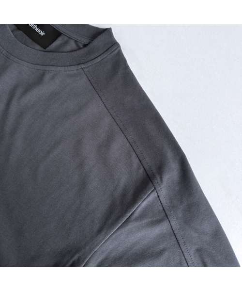 OVERTHEOIR(オーバー ド ワール)の「シルキーラグラン半袖Tシャツ(Tシャツ/カットソー・メンズ・チャコール/ブラック・SMALL/MEDIUM/LARGE/X-LARGE/XX-LARGE)」の1枚目の写真