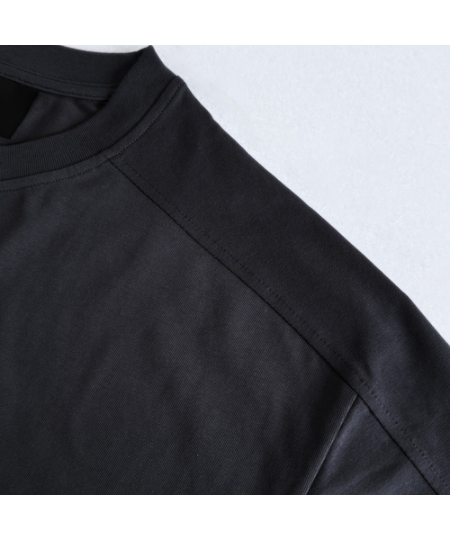 OVERTHEOIR(オーバー ド ワール)の「シルキーラグラン半袖Tシャツ(Tシャツ/カットソー・メンズ・チャコール/ブラック・SMALL/MEDIUM/LARGE/X-LARGE/XX-LARGE)」の2枚目の写真