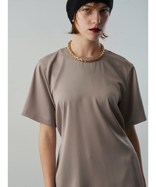 Henon.（ヘノン）の「サテンTシャツ（Tシャツ/カットソー・レディース・ライトグレー/ブラック・F）」の6枚目の写真