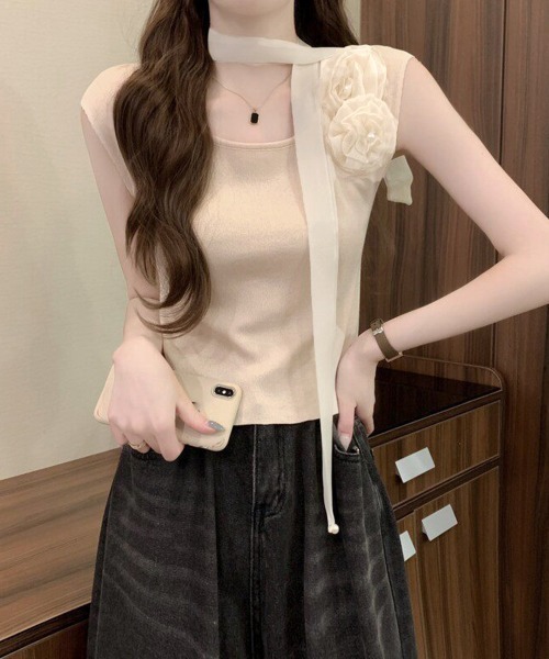 Miniministore(ミニミニストア)の「タンクトップ スカーフ コサージュ付き(タンクトップ・レディース・ブラック/ベージュ/ブルー/ラベンダー・FREE)」の16枚目の写真