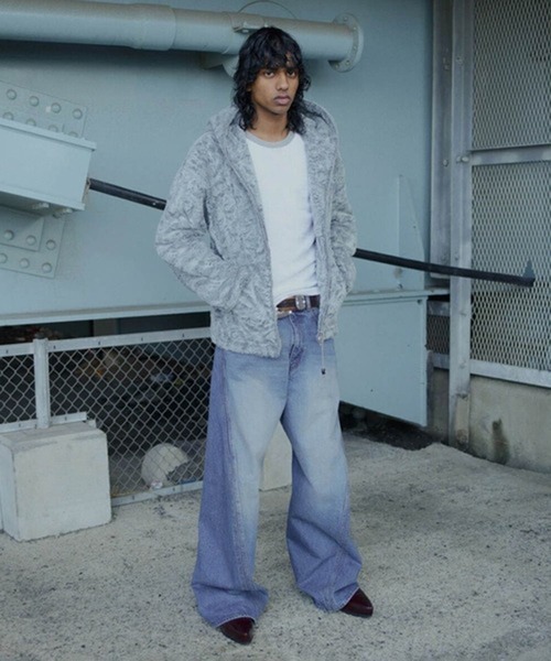 NVRFRGT（ネヴァーフォーゲット）の「3D TWISTED WIDE LEG JEANS（デニムパンツ・メンズ・インディゴブルー・1/4/3/2）」の11枚目の写真