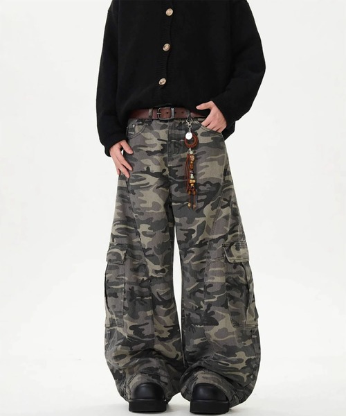 WESTBOY(ウエストボーイ)の「Y2K ユニセックス カモフラ柄 ワイドシルエット カーゴパンツ WO26W4PT03(カーゴパンツ・メンズ・カモフラージュ・XL/M/L)」の2枚目の写真