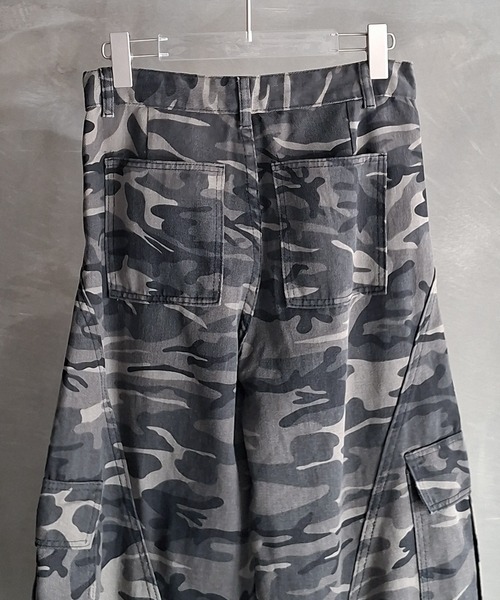 WESTBOY(ウエストボーイ)の「Y2K ユニセックス カモフラ柄 ワイドシルエット カーゴパンツ WO26W4PT03(カーゴパンツ・メンズ・カモフラージュ・XL/M/L)」の22枚目の写真
