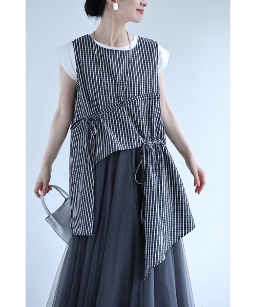 cawaii（カワイイ）の「シャーリングデザインのチェック柄変形チュニック（Tシャツ/カットソー・レディース・ブラック・FREE）」の6枚目の写真