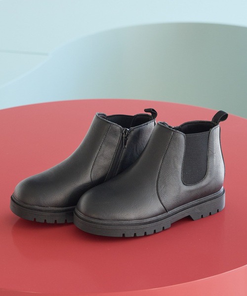 BAYFLOW（ベイフロー）の「[新登場☆ひとりで簡単に脱ぎはきできる♪]サイドゴアブーツ[19cm-23cm](KIDS)（ブーツ・キッズ・ブラック・19.0cm/20.0cm/21.0cm/22.0cm/23.0cm）」の11枚目の写真