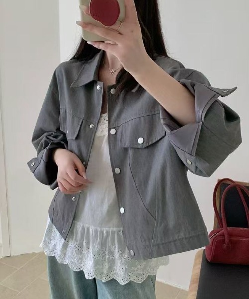 Achic(アシック)の「【26AW新作】ショート丈フラップポケットジャケット(デニムジャケット・レディース・ベージュ/アイボリー/ダークグレー・M)」の13枚目の写真