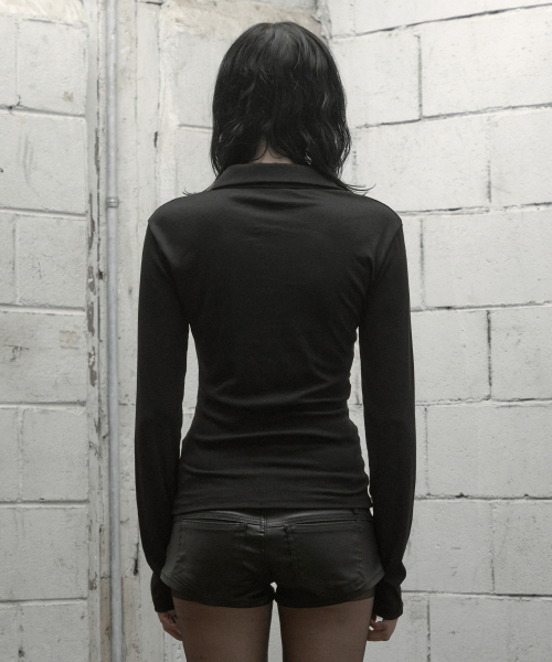 ROCKCAKE(ロックケーキ)の「Collar V Neck Top - Black(Tシャツ/カットソー・レディース・その他・SMALL)」の5枚目の写真