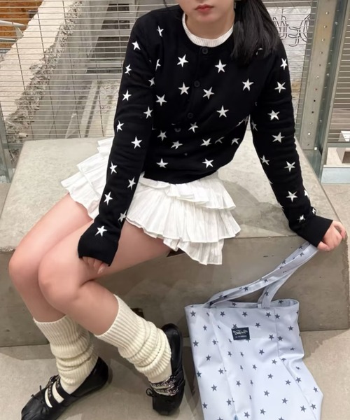AVYL(アヴィル)の「星柄クルーネックニットカーディガン(カーディガン/ボレロ・レディース・ブラック・M)」の8枚目の写真