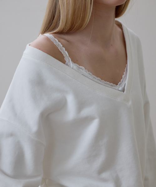 ROSEFRANTZ（ロゼフランツ）の「Deep V-neck Sweatshirt [Ivory]（スウェット・レディース・アイボリー・OS）」の7枚目の写真