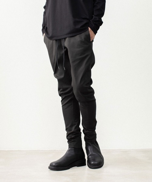 ATTACHMENT(アタッチメント)の「【LIMITED】ラバーストレッチツイル 3D パンツ / RUBBER STRETCH TWILL THREE DIMENSIONAL PANTS(デニムパンツ・メンズ・ダークグレー/ブラック・3/2/1/4)」の4枚目の写真