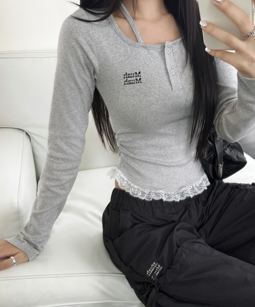 muahmuah（ムーアムーア）の「レース配色 ホルターネックTシャツ [グレー]（Tシャツ/カットソー・レディース・その他・FREE）」の3枚目の写真