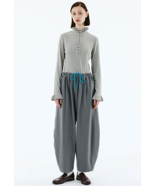 HeRIN.CYE（ヘリンドットサイ）の「Cocoon easy pants（その他パンツ・レディース・ブラック/グレー/カーキ・38/36）」の2枚目の写真