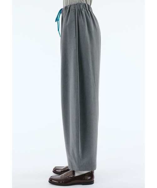 HeRIN.CYE（ヘリンドットサイ）の「Cocoon easy pants（その他パンツ・レディース・ブラック/グレー/カーキ・38/36）」の12枚目の写真
