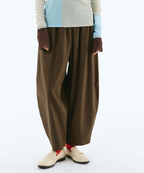 HeRIN.CYE（ヘリンドットサイ）の「Cocoon easy pants（その他パンツ・レディース・ブラック/グレー/カーキ・38/36）」の7枚目の写真