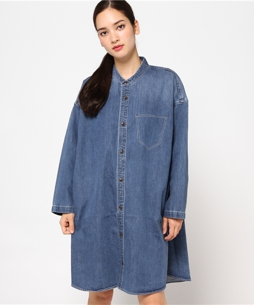 RODEO CROWNS WIDE BOWL（ロデオクラウンズワイドボウル）の「BIG デニム ワンピース（ワンピース・レディース・ライトブルー/ブルー・FREE）」の8枚目の写真