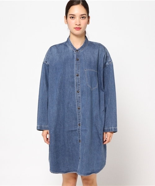 RODEO CROWNS WIDE BOWL（ロデオクラウンズワイドボウル）の「BIG デニム ワンピース（ワンピース・レディース・ライトブルー/ブルー・FREE）」の3枚目の写真