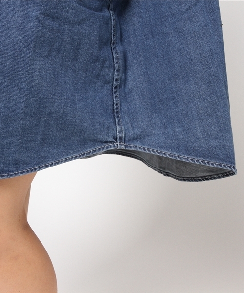 RODEO CROWNS WIDE BOWL（ロデオクラウンズワイドボウル）の「BIG デニム ワンピース（ワンピース・レディース・ライトブルー/ブルー・FREE）」の14枚目の写真