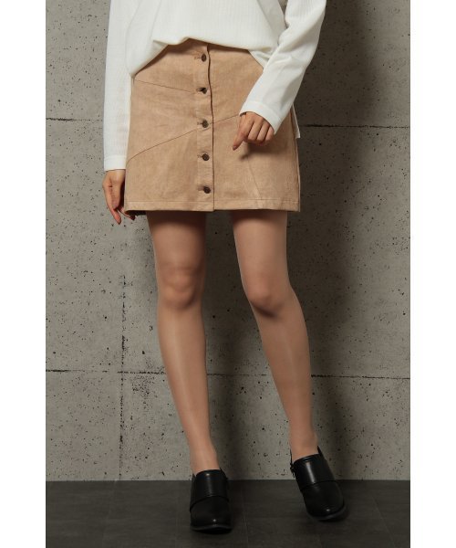 VENCEEXCHANGE（ヴァンスエクスチェンジ）の「フェイクスェード前ボタンスカート               （スカート・レディース・オリーブ/ライトブラウン/ベージュ/コーラル・SMALL/MEDIUM）」の3枚目の写真