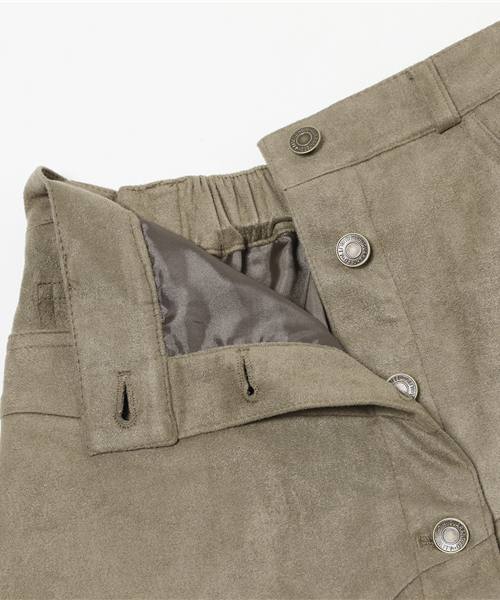 VENCEEXCHANGE（ヴァンスエクスチェンジ）の「フェイクスェード前ボタンスカート               （スカート・レディース・オリーブ/ライトブラウン/ベージュ/コーラル・SMALL/MEDIUM）」の11枚目の写真