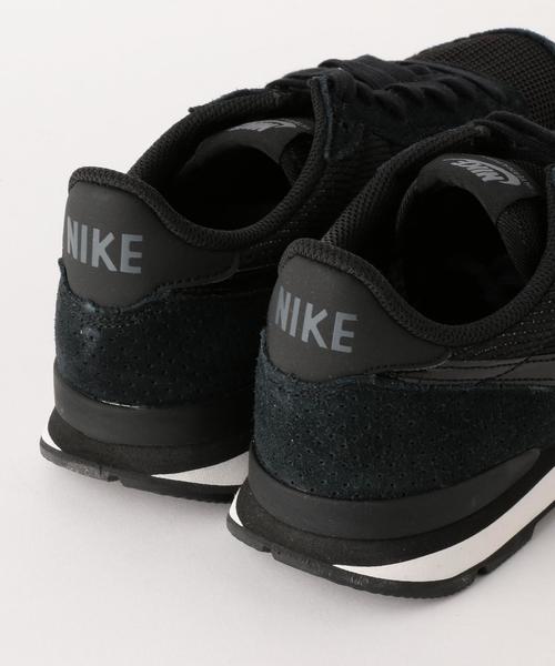 UNITED ARROWS(ユナイテッドアローズ)の「<NIKE(ナイキ)>インターナショナリスト スニーカー◆(スニーカー・レディース・ブラック/ナチュラル・24cm/22.5cm/24.5cm/23cm/23.5cm/25cm)」の4枚目の写真