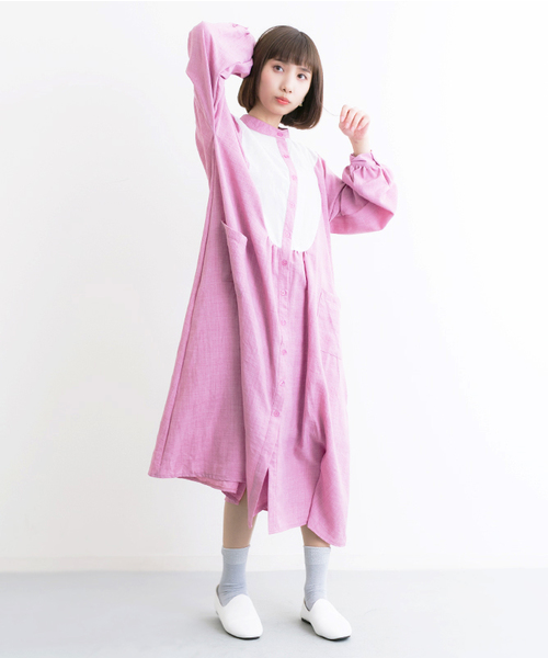 MERLOT（メルロー）の「フロントスカラップレースワンピース5792（シャツワンピース・レディース・ベージュ/ライトブルー/グレー/ピンク・FREE）」の4枚目の写真