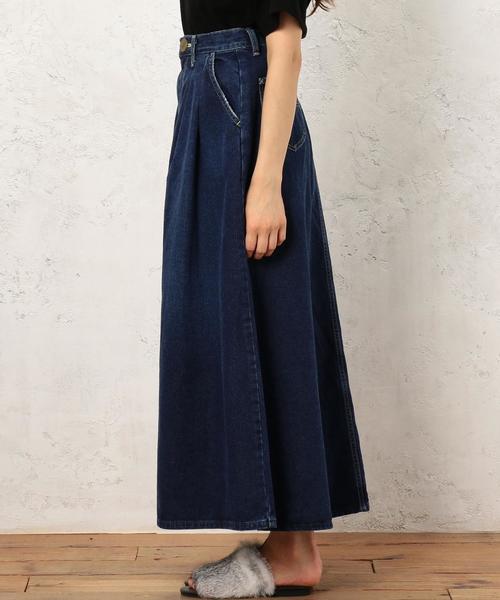 Lee（リー）の「[別注]CB LEE(リー)×GLR ロング デニムスカート ◆（デニムスカート・レディース・ライトブルー/コバルトブルー・MEDIUM/SMALL）」の5枚目の写真