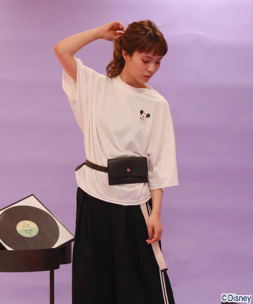 ASZAKKA(アザッカ)の「シンプリーポーチ付ベルト【ベルト】(ベルト・レディース・ブラック/ブラウン・FREE)」の2枚目の写真