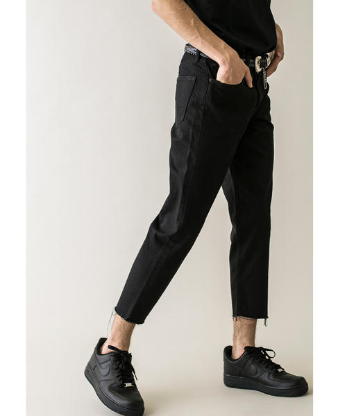 MONKEY TIME（モンキータイム）の「＜monkey time＞ ST KATURAGI CUTOFF SKINNY/スキニーパンツ（デニムパンツ・メンズ・ブラック・SMALL/MEDIUM/LARGE/X-LARGE）」の3枚目の写真