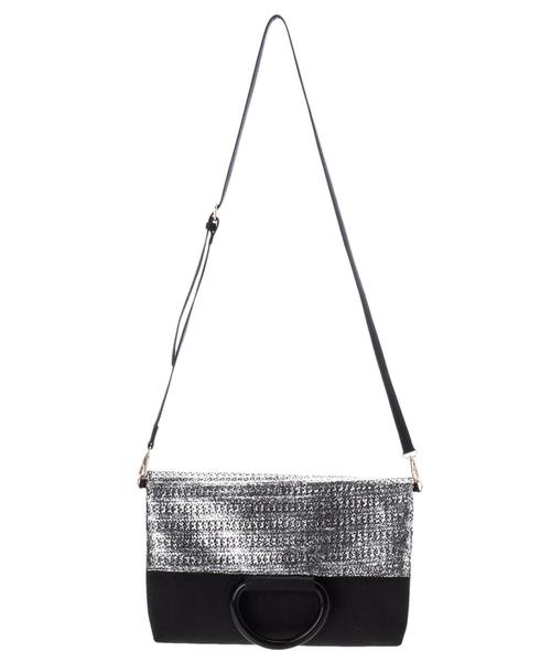 YECCA VECCA(イェッカヴェッカ)の「2wayクラッチバッグ(ショルダーバッグ・レディース・ブラック/ライトベージュ・FREE)」の4枚目の写真