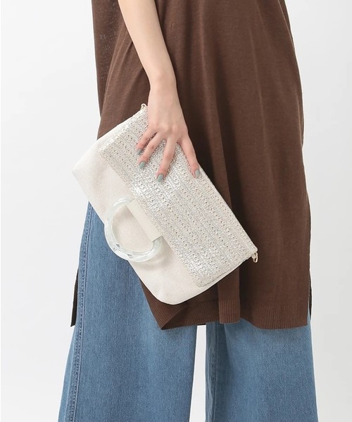 YECCA VECCA(イェッカヴェッカ)の「2wayクラッチバッグ(ショルダーバッグ・レディース・ブラック/ライトベージュ・FREE)」の2枚目の写真