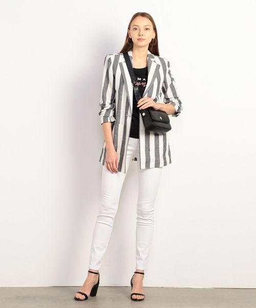 ARMANI EXCHANGE(アルマーニエクスチェンジ)の「【A|Xアルマーニ エクスチェンジ】ミニショルダーバッグ(ショルダーバッグ・レディース・ブラック系その他・FREE)」の4枚目の写真