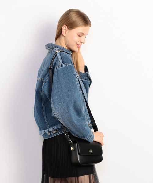 ARMANI EXCHANGE(アルマーニエクスチェンジ)の「【A|Xアルマーニ エクスチェンジ】ミニショルダーバッグ(ショルダーバッグ・レディース・ブラック系その他・FREE)」の6枚目の写真