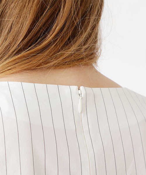 JILL STUART(ジルスチュアート)の「◆《Endy ROBE》テルマオーバーブラウス(シャツ/ブラウス・レディース・ホワイト/ライトグリーン・SMALL/MEDIUM)」の4枚目の写真