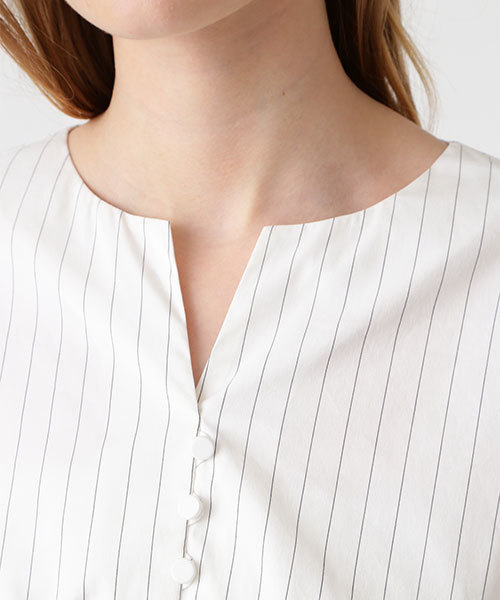 JILL STUART(ジルスチュアート)の「◆《Endy ROBE》テルマオーバーブラウス(シャツ/ブラウス・レディース・ホワイト/ライトグリーン・SMALL/MEDIUM)」の3枚目の写真