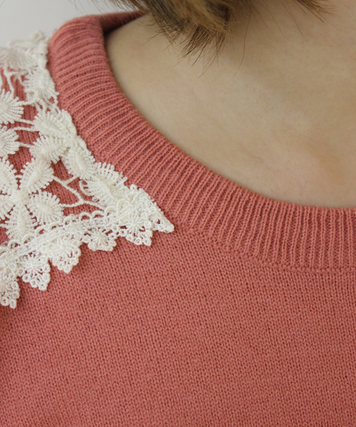 mystic（ミスティック）の「肩レースプルオーバー（ニット/セーター・レディース・ネイビー/ピンク/ブラック/ブルー/グレー/アイボリー・ﾌﾘ-）」の9枚目の写真