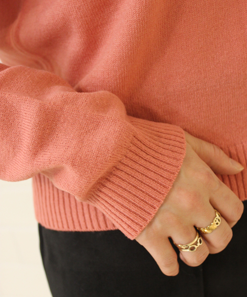 mystic（ミスティック）の「肩レースプルオーバー（ニット/セーター・レディース・ネイビー/ピンク/ブラック/ブルー/グレー/アイボリー・ﾌﾘ-）」の7枚目の写真