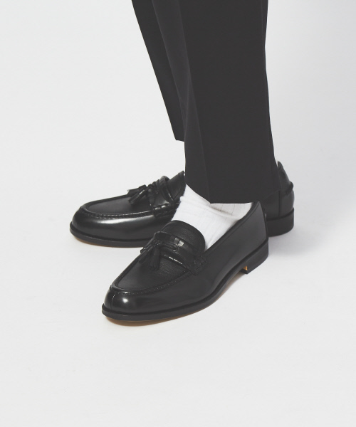 alfredoBANNISTER（アルフレッドバニスター）の「タッセルローファー（ローファー・メンズ・ブラック/ブラウン・42/43/41/44/40/39）」の4枚目の写真