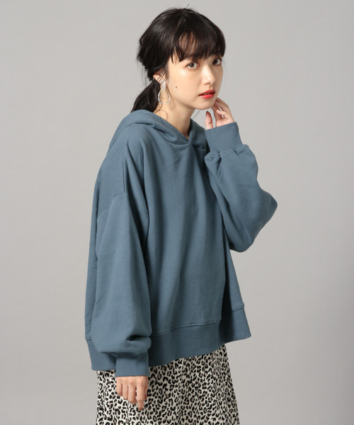 LOWRYS FARM（ローリーズファーム）の「BIGフーディ　851690（パーカー・レディース・アイボリー/ブラック/ベージュ/ブルー・FREE）」の4枚目の写真