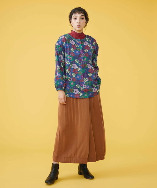 Jocomomola(ホコモモラ)の「レーヨンタックワイドパンツ(その他パンツ・レディース・グリーン/サンドベージュ・40)」の15枚目の写真