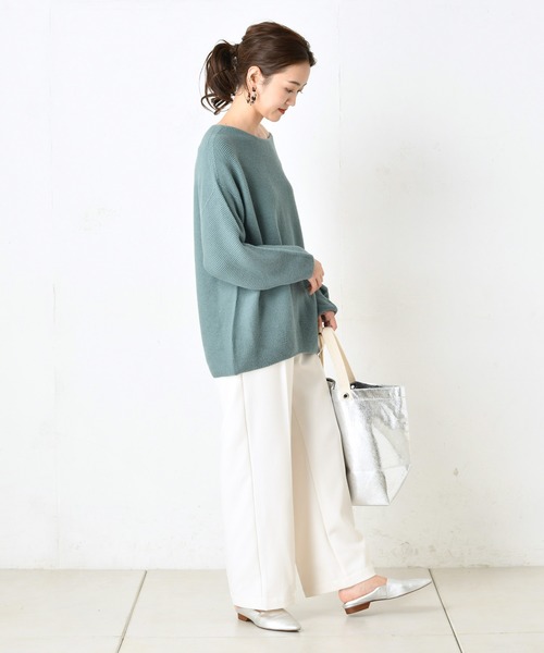 DouDou(ドゥドゥ)の「ホールガータボートネックプルオーバー(ニット/セーター・レディース・ブラウン/モスグリーン/ホワイト系その他・FREE)」の6枚目の写真