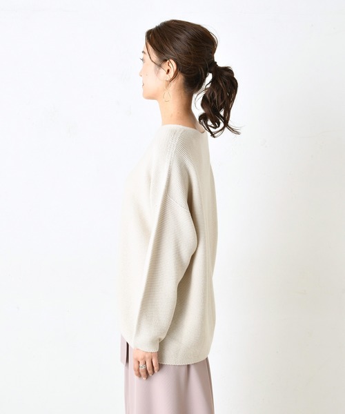 DouDou(ドゥドゥ)の「ホールガータボートネックプルオーバー(ニット/セーター・レディース・ブラウン/モスグリーン/ホワイト系その他・FREE)」の19枚目の写真